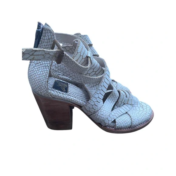 FreeBird Rare Claw White Python Snake Heel Sandals size 8 - Picture 4 of 8